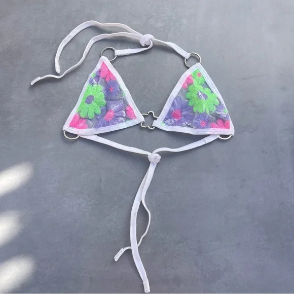 Daisy Rave Triangle Top - Picture 3 of 3